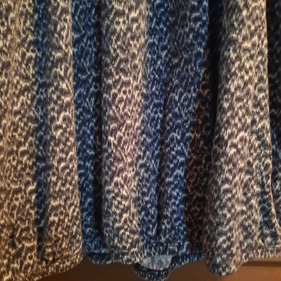 Top - Picture 4 of 4